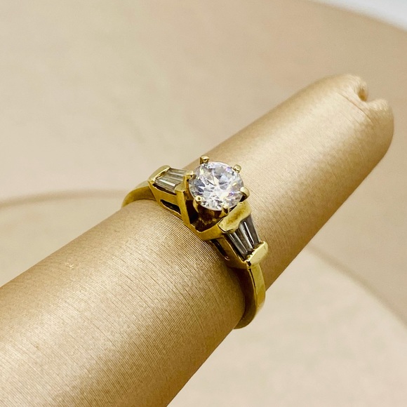 EUC Vintage 10k Yellow Gold Engagement Ring - Picture 1 of 15